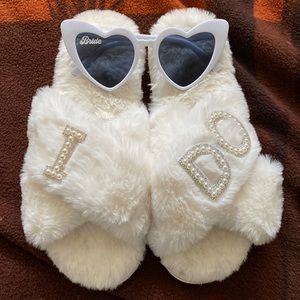 NWOT Fuzzy “I Do” Bridal Slides and Sunglasses